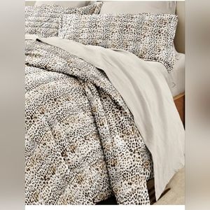 Rebecca Minkoff Abstract Leopard 3-Piece Full / Queen Quilt Set